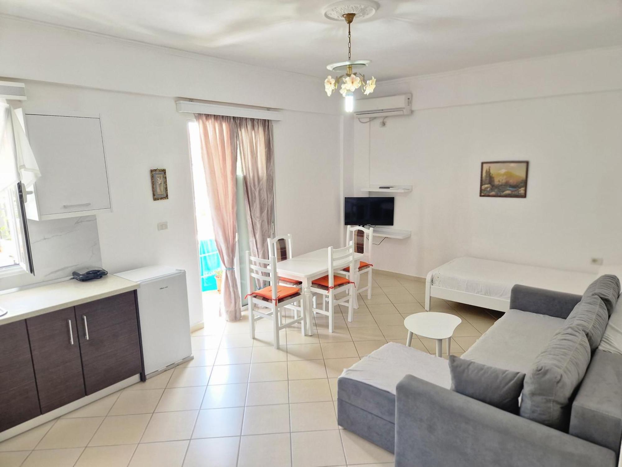 Sala Apartment'S Sarandë Rum bild